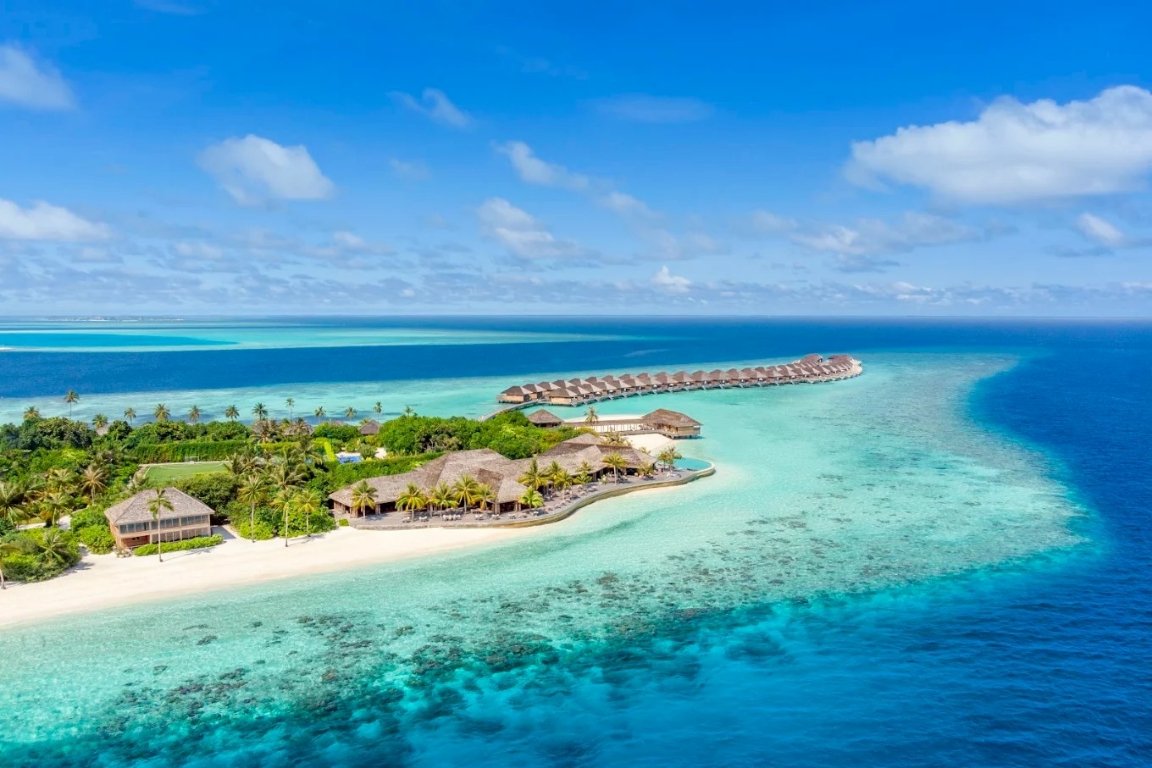 Hurawalhi Island Resort