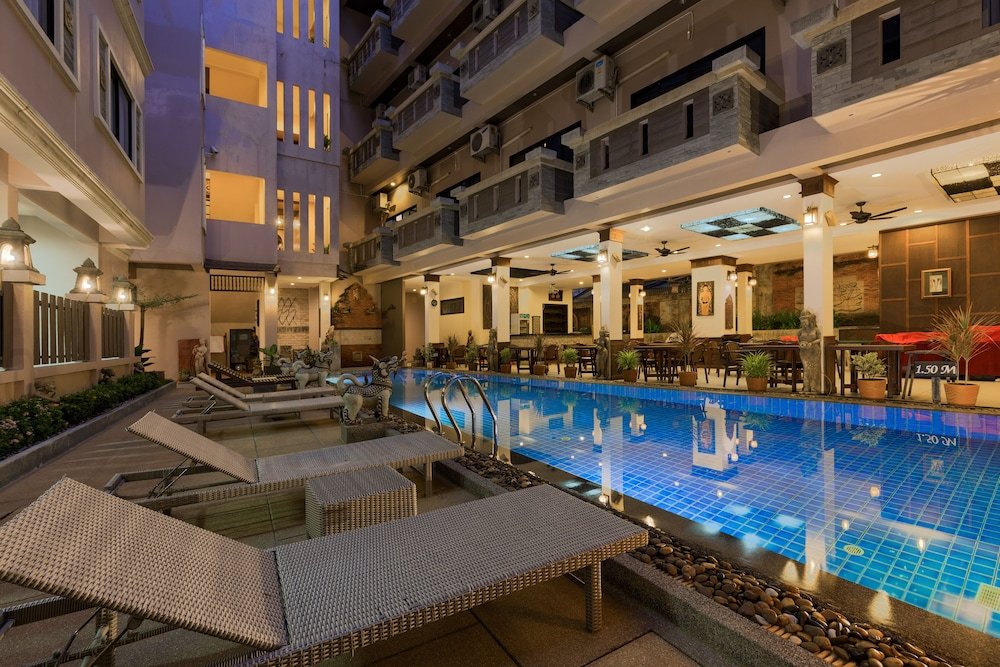 Seeka Boutique Resort - Relaxing Stay - Balcony, Pool & Near Beach